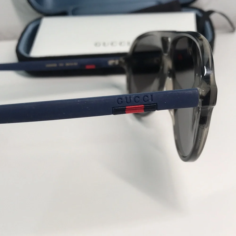 ✨ Authentic Gucci GG0423S 010 Sunglasses – Havana Blue Grey Frame ✨